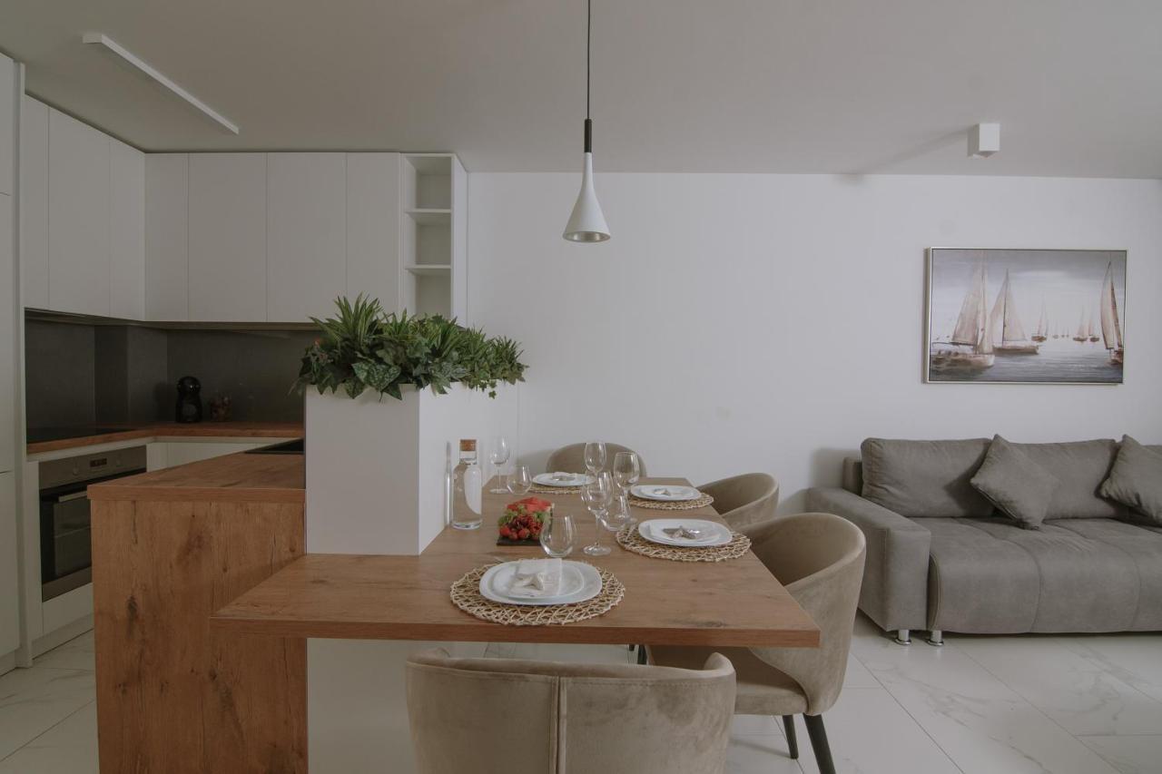 Apartments Adriatic Pearl Trogir Exterior photo